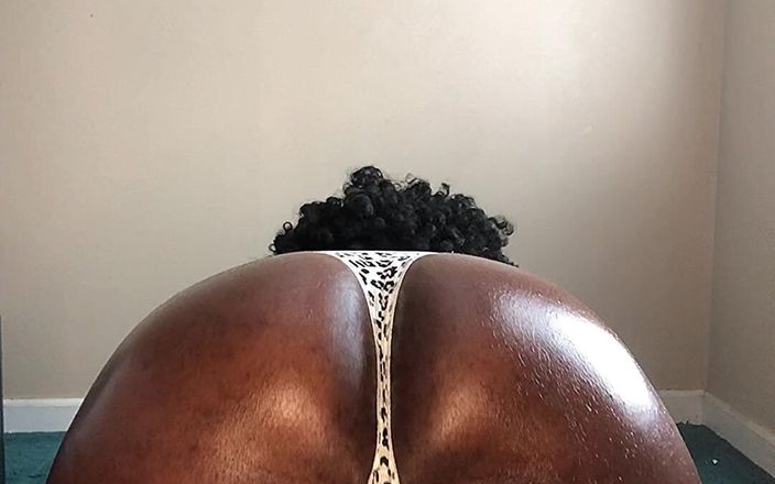 Black Flowers: This Ass Is Special!