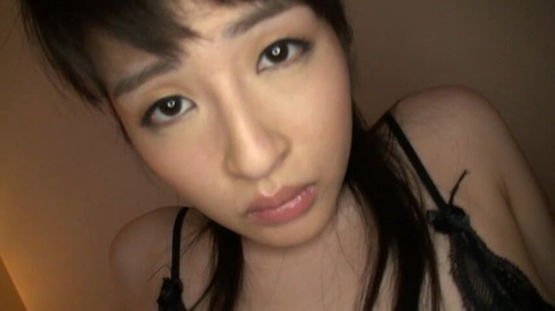 CherryBONBON: Witte jas uit, zwarte lingerie en een niet te stoppen...