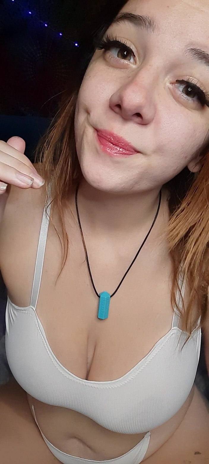 Wookie Princess: Nosepicking Nostril Fetish