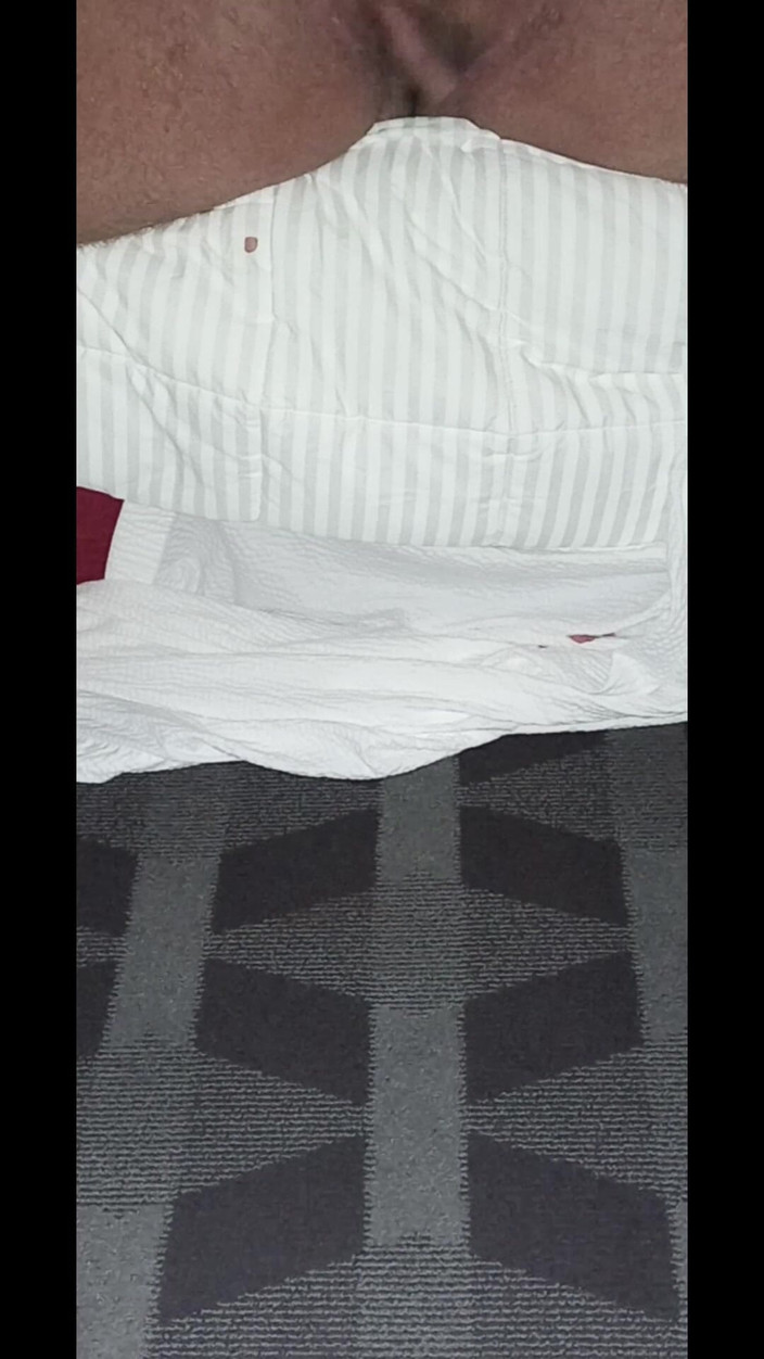 Midsouth Foot Fetish: Juste un homme seul dans une chambre d’hôtel