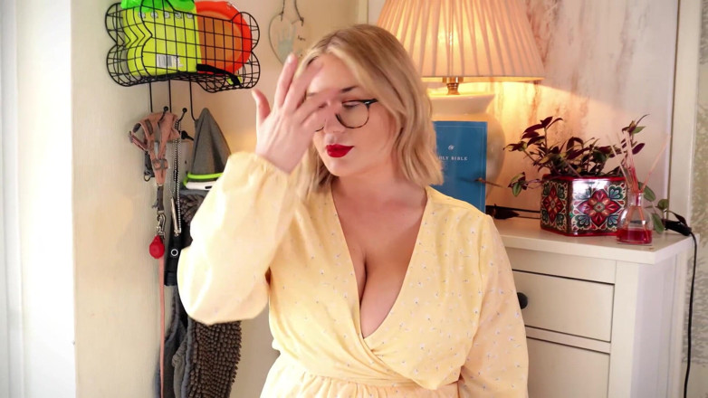 JessieHH: MILF's Cheating