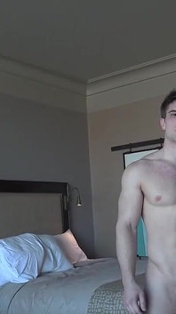Model Baru: Zach Rode