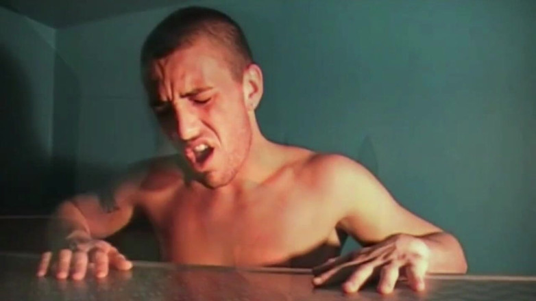 Crunch Boy: Assan lutscht Mathieu Ferathi in den gloryhole