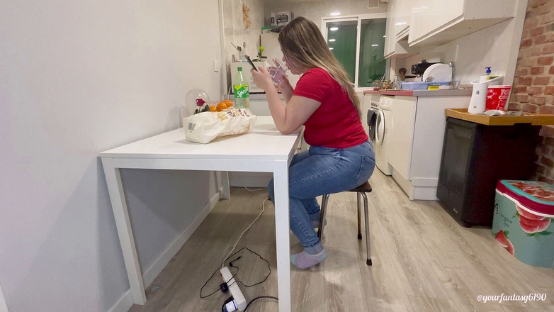 Your fantasy studio: Kentut yang tidak malu semasa makan