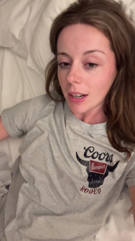 Orgasme au coucher avec mon Hitachi