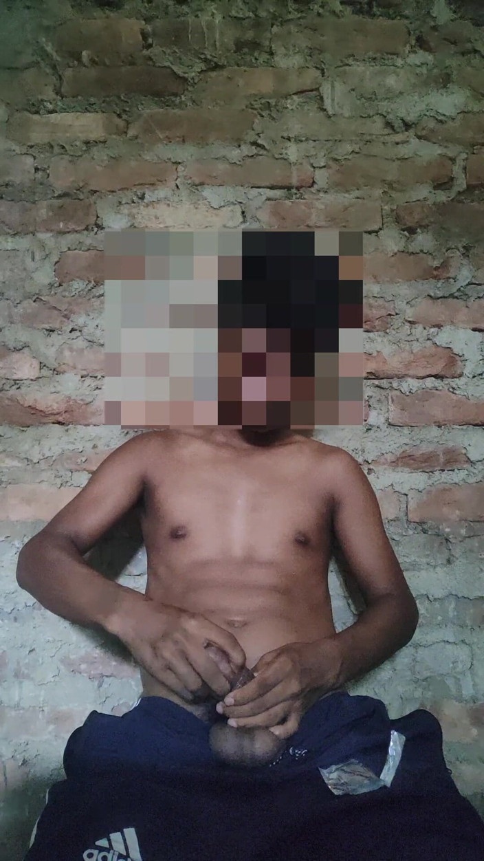 Assamesebodoboy: घर पर ट्विंक हस्तमैथुन