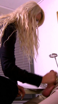 Antynia la Rouge, ein super-geiles blondes mädchen