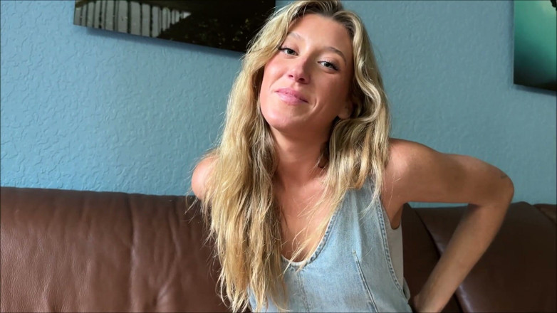 Alex Adams: Teman Baik Tomboy Membuktikan Dia Bukan Lesbian - Addison Vodka - teman...