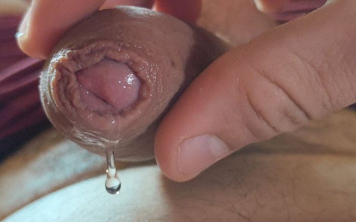 Straight Daddy Club: Zbliżenie żołędzi cumming pre cum Intense.