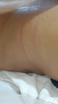 Ateşli erkek tarafından seksi göt masajı