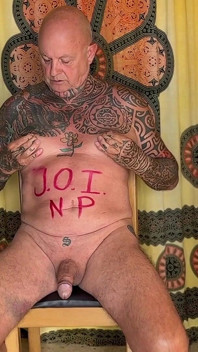 Joi oleh Puan Shemale Kegemaran Awak Naomiperv