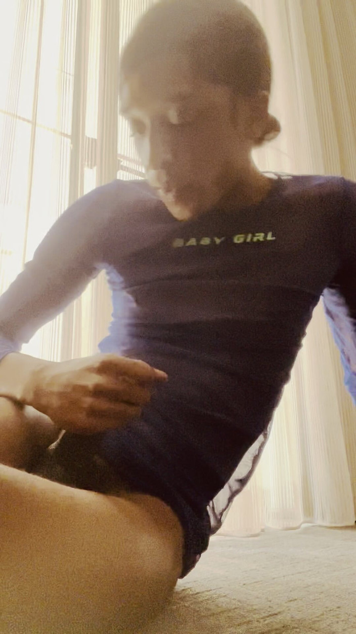 Yummie encounters: BBC bắn tinh cạnh tranny shemale