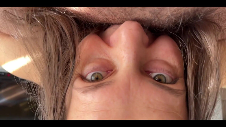 Crypto Mommy: Chupando o pau do marido