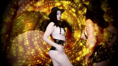 Goddess Misha Goldy: 一口ずつセクシーなサキュバスがあなたの魂を手に入れます!