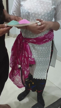 Sąsiad uderzył jej gorąceGo Bhabhi i zerżnął jej cipkę