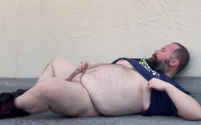 Florida Bear: Masturbându-se pe acoperișul nostru