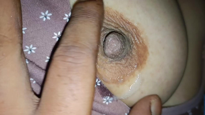 Catchybusty: 沉默的情人检查他的微胖哥