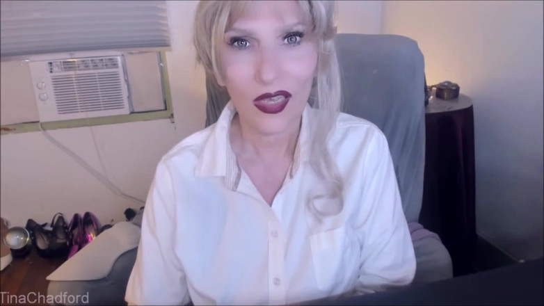 Mistress Chadford: Begeleide coaching decolleté aanbidden meesteres Chadford
