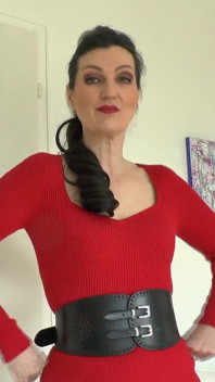 Cinturones apretados anchos parte 79 Lady Victoria Valente
