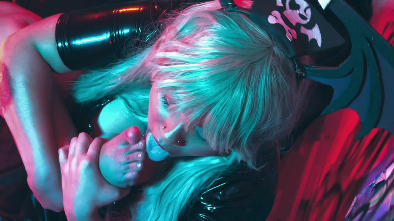 Cutiepiie Chubby: Morrigan &amp; the Substance - ラテックス、パンティストッキングのスタッフィング、フット