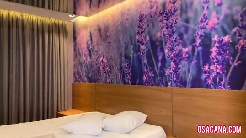 World Tranny: Aku masukin semuanya ke dalam pantatnya