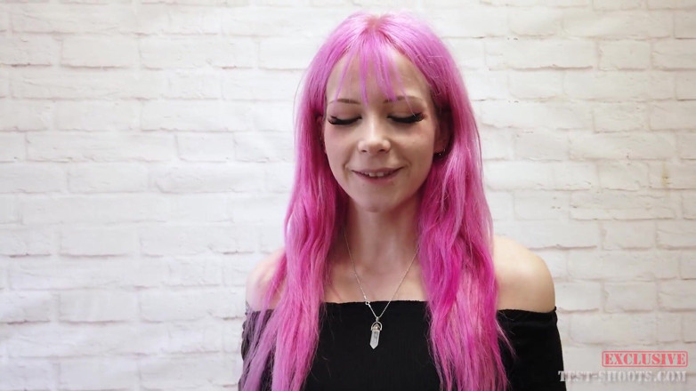 Test-Shoots: Nude Video Casting with Beautiful Cosplay Girl Lilly