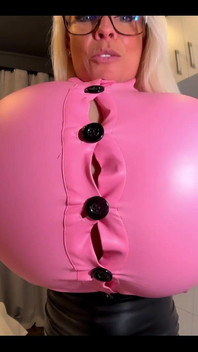 Water Makes My Breast Inflate!