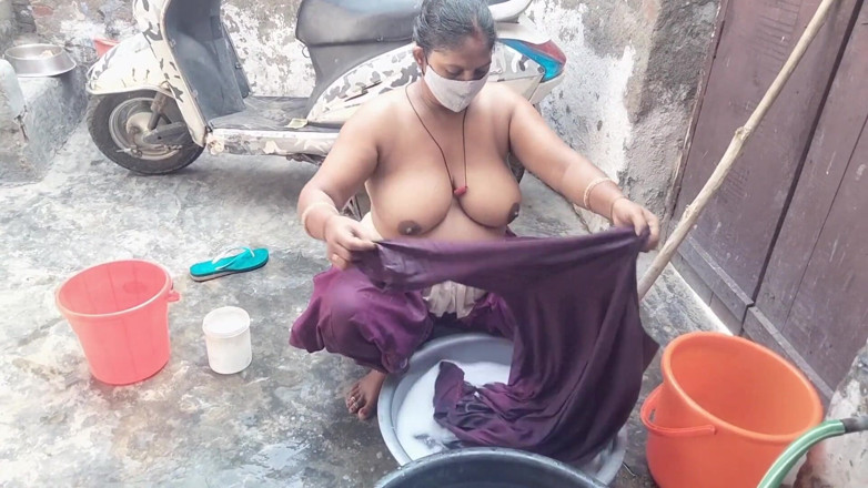 Yourgeeta8899: Nampak adik tiri remaja cool bermandi secara rahsia