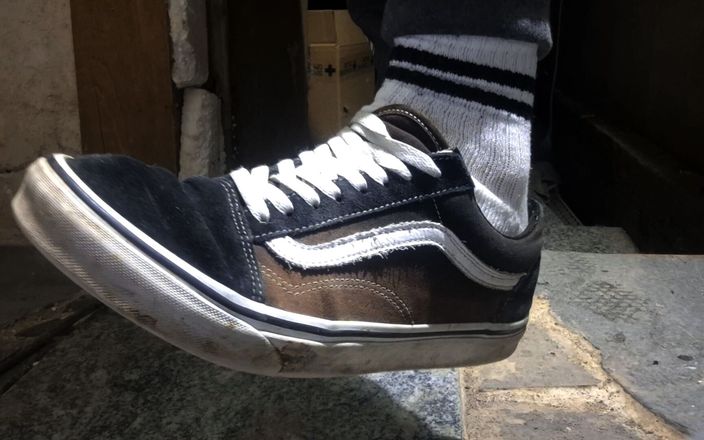 Vans play: Mes pieds dans les camionnettes