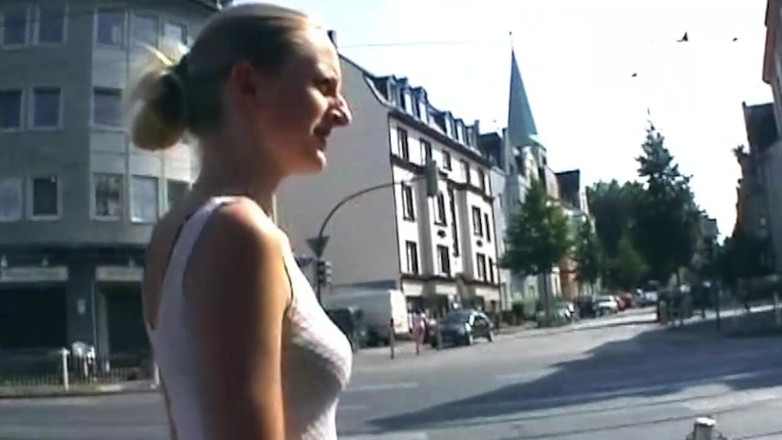 German bitch hunter: Public Blowjob Tease and Sloppy Fingering Explosion