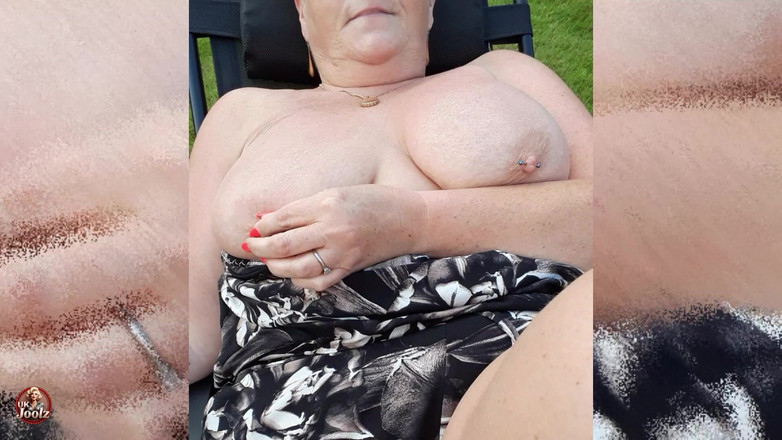 Uk Joolz: Uvolněná hra na zahradě