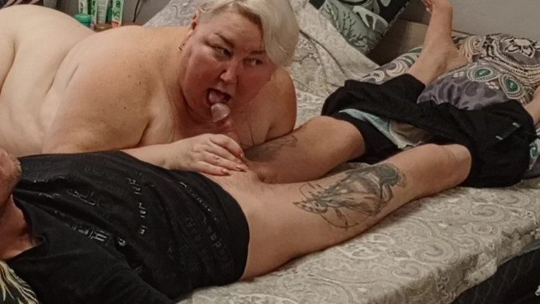 Zona901: Ma voisine caresse ma bite avec sa bouche jusqu’à l’éjaculation