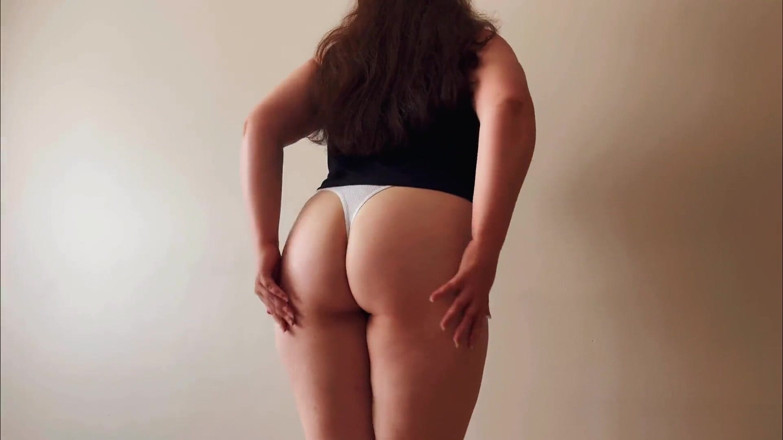 Tina RedAngel: MILF Cums Brightly. Filled with Sperm the Chest and Face...