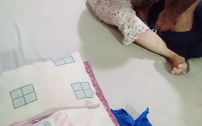 Sexy Yasmeen blue underwear: Mi-a băgat-o în gură