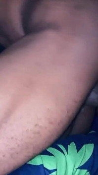 Fantasi cewek kulit hitam dengan penutup mata lagi asik ngentot bagian c