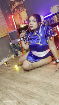 Baculatá dívka Chun-li Focení z tlustých křivek Cosplay v zákulisí