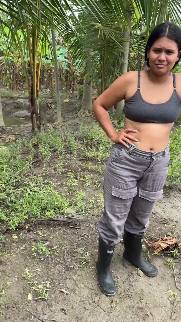 EMY_AND_JONH: Peasant yang mulia berurusan dengan pekerja