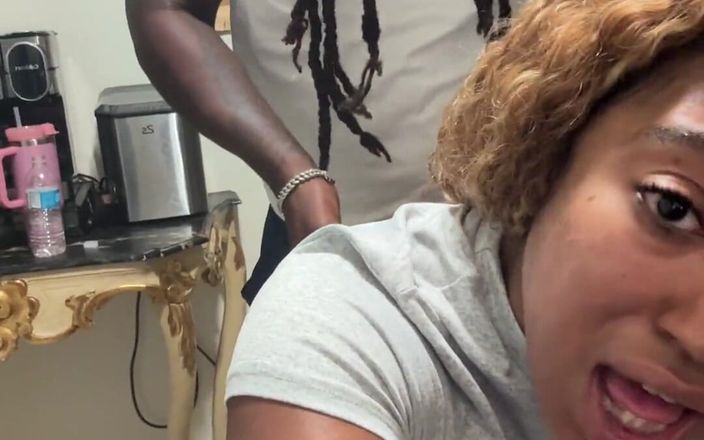 Fijii pornbox: Descubrí que mi compañero de cuarto de la universidad tiene...