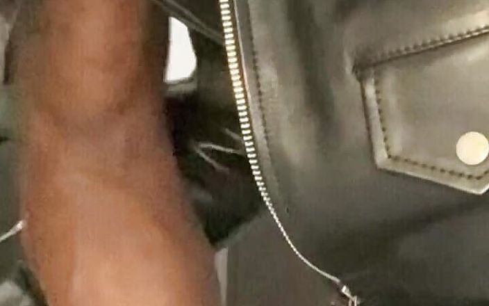 Black smoking muscle stepdad: 異人種間カップル、ホット&amp;ムラムラ、革、チンコ、プレイ&amp;射精