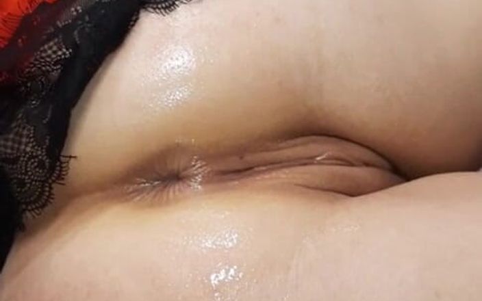 Milf Big Tits studio: Tatlı orta yaşlı seksi kadın götünü sikiyor