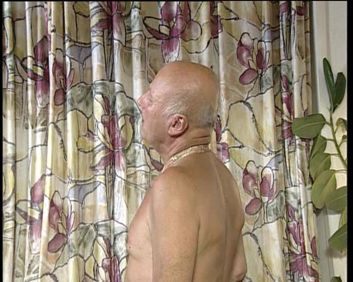 Deutscher hardcore: Немецких зрелых дам с большими сиськами трахнули вместе