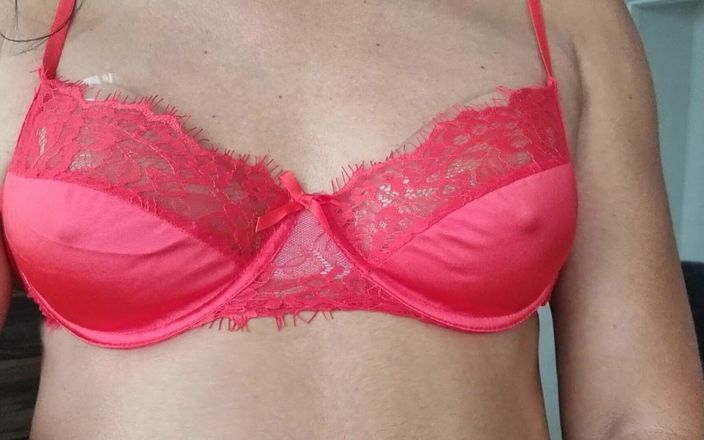 Only bras: Nowy czerwony satynowy i koronkowy stanik