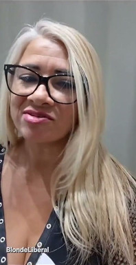 Je fais bronzer et à l’air encore plus sexy pour toi, mes amours, je veux savoir si tu aimes ça comme ça