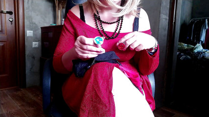 Elena: Milfka a dobrodružství s análním análním kolíkem v jejím těsném...