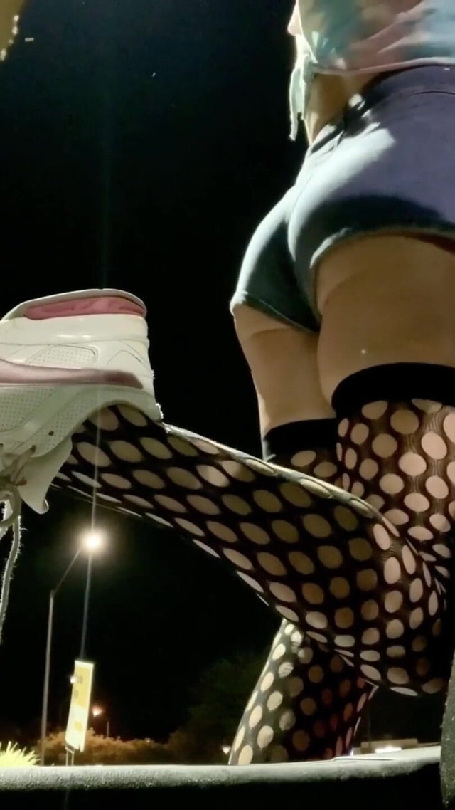 Sexy ass tight jean shorts and fishnets on outdoor display hot sissy TS (Cindie love) Sexy ass tight jean shorts and fishnets on outdoor display hot sissy TS (Cindie love)