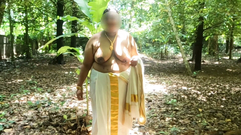 Anne Ipe: keral shaili ke paaranprik set mundoo, larki ghar ke baahar...
