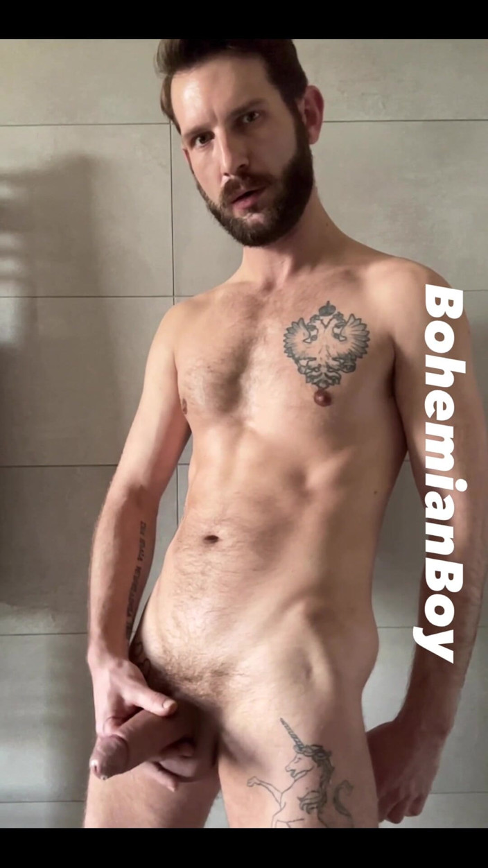 BohemianBoy: Poco distraído