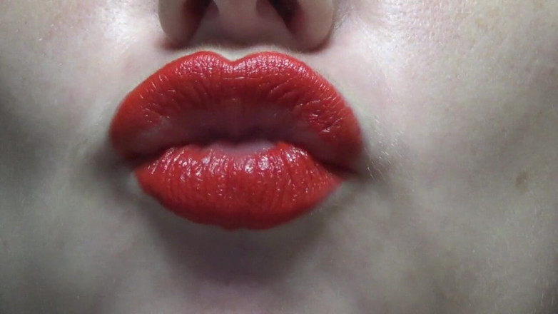 Goddess Misha Goldy: Kiss me baby! Red lipstick and big sexy lips fetish