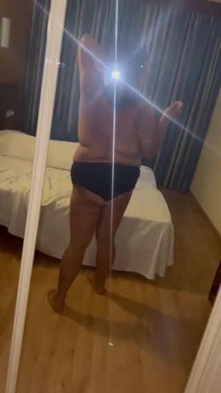 Indian fuck queen: पोजिंग फीसिंग सेक्सी