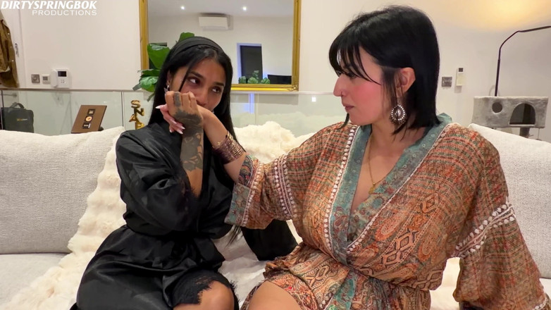 Aaliyah Yasin: Aaliyah and Yasmina Reunite for Eid